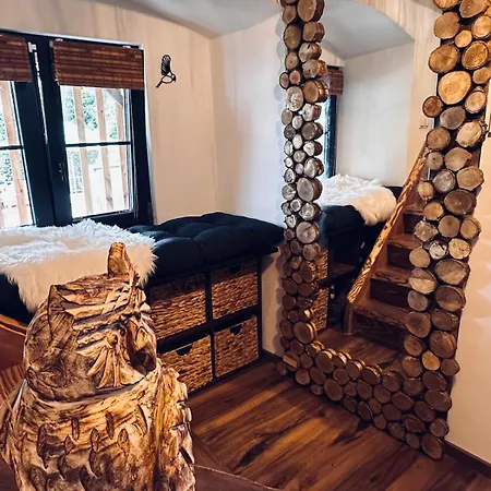 Holiday home Lipno S Vinnym Sklepem A Mechovym Interierem *