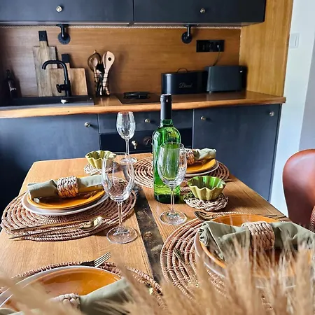 Casa vacanze Lipno S Vinným Sklepem A Mechovým Interiérem