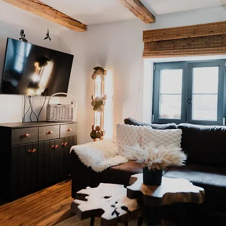 Lipno S Vinným Sklepem A Mechovým Interiérem Casa vacanze *